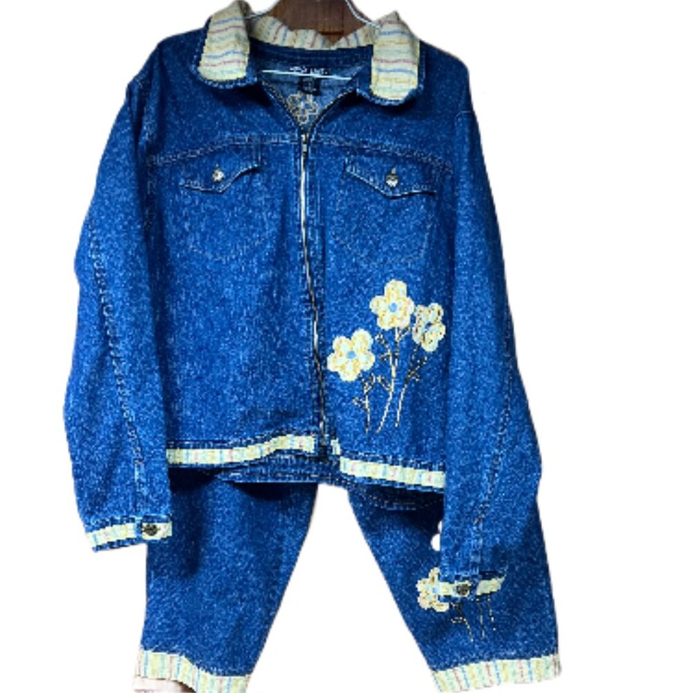 XXL Jacket L  pant Fashion Classics denim cropped set with floral embellishments